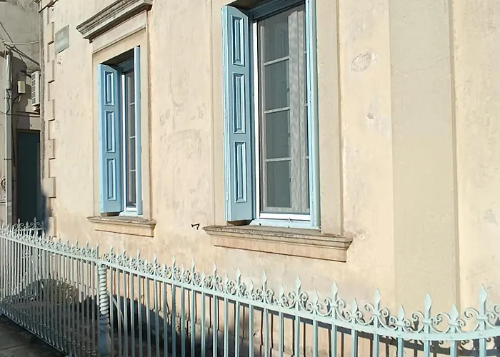 White Corfu Town * Corfu (city)